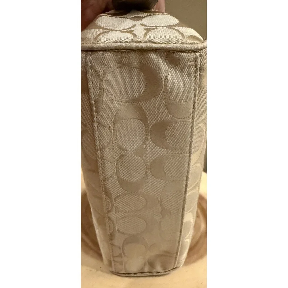 COACH Tan Signature Y2K patchwork Multicolor Metallic Zip‎ Cosmetic Case Bag